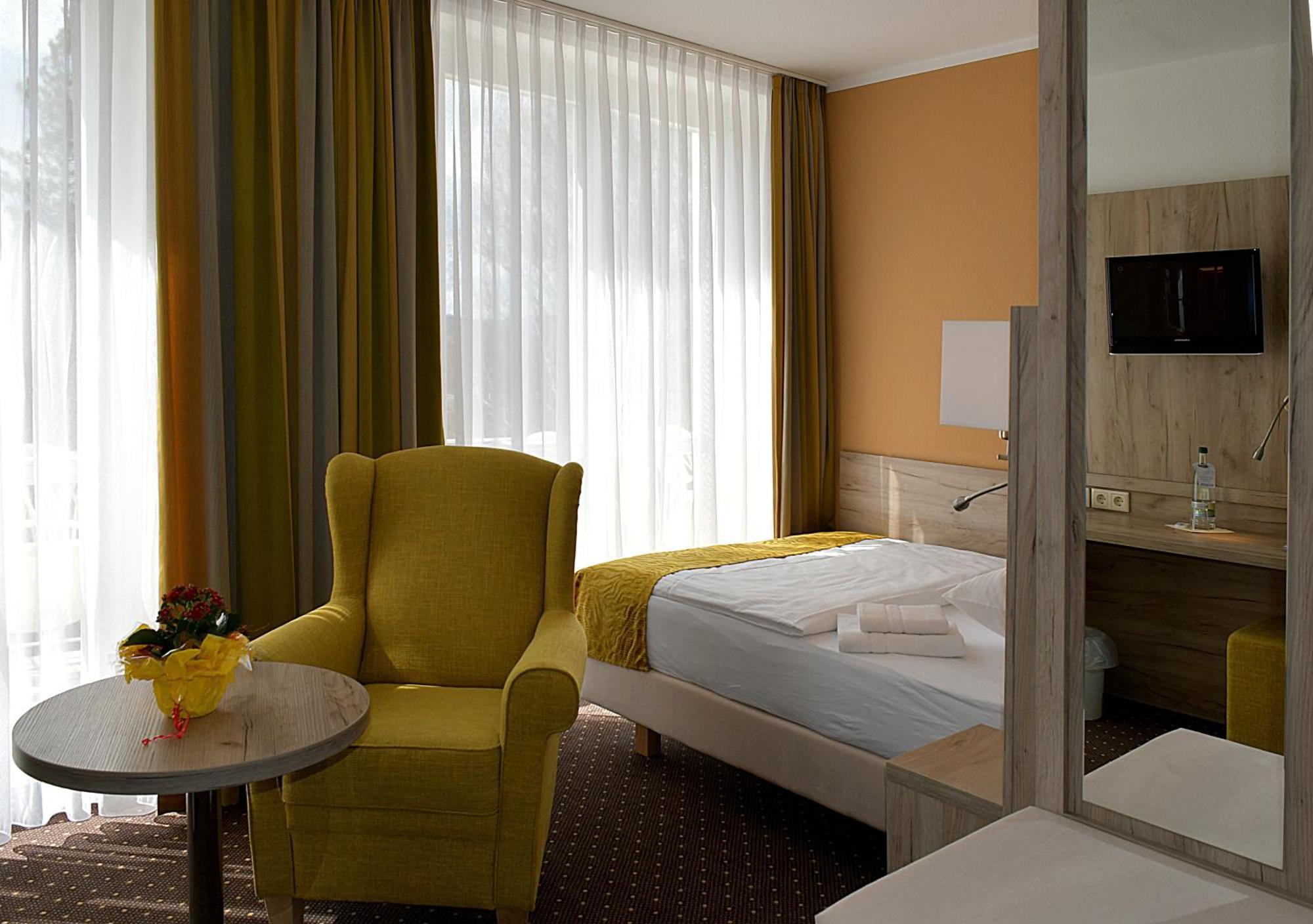 Akzent Hotel Am Burgholz Tabarz Esterno foto
