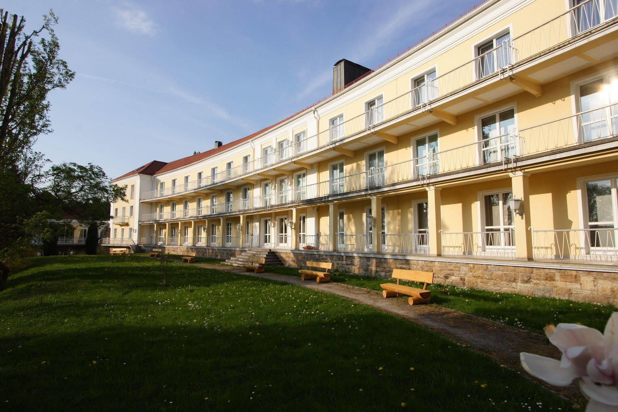 Akzent Hotel Am Burgholz Tabarz Esterno foto